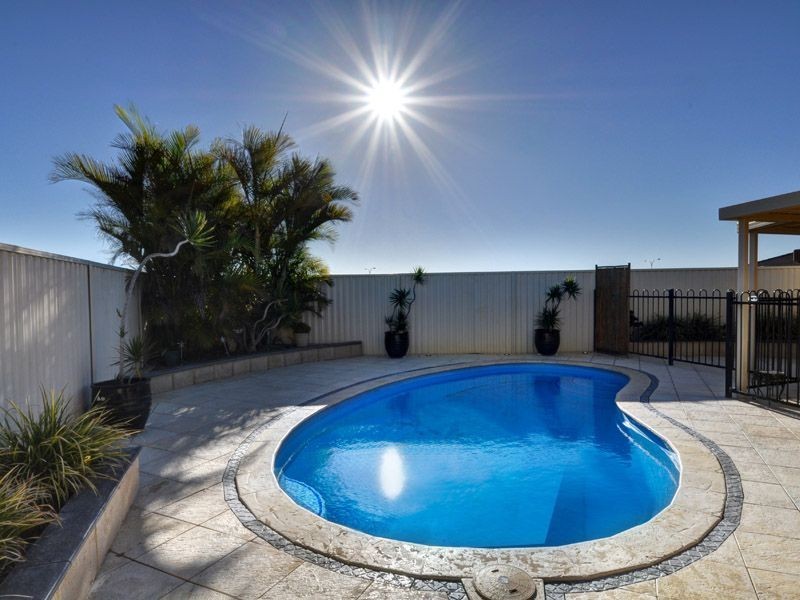 25 Welstead Way, Hocking WA 6065