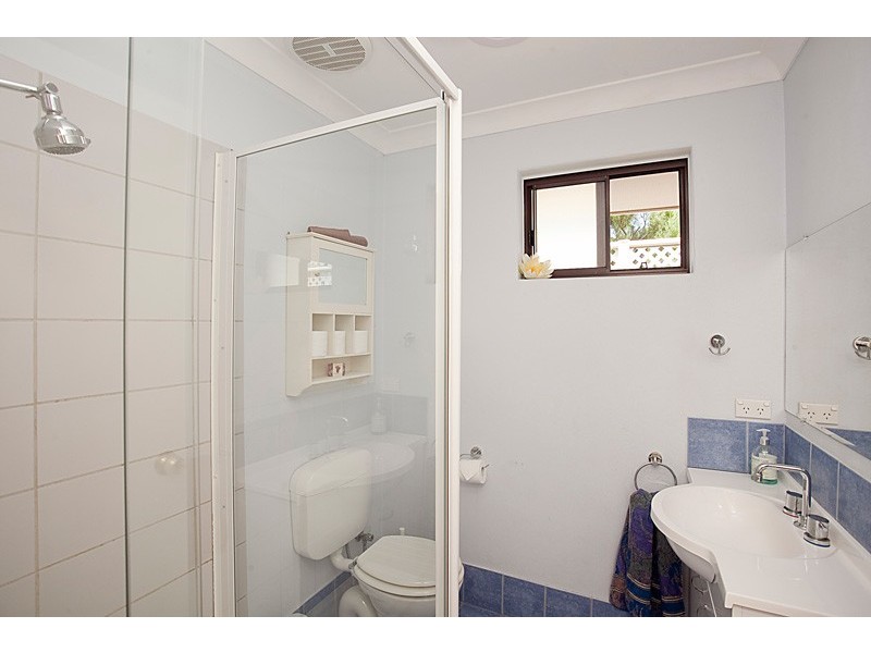 4 Woodlands Grove, Hocking WA 6065