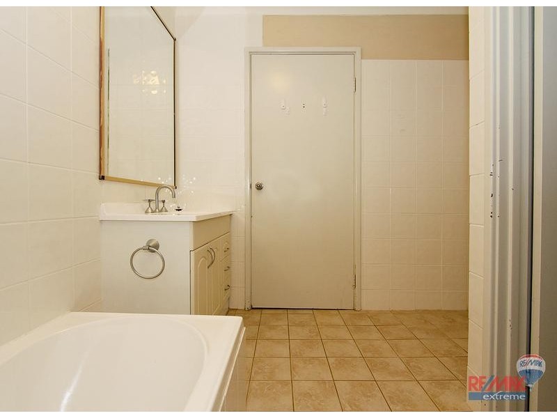 10 Cherry Hills Crescent, Connolly WA 6027