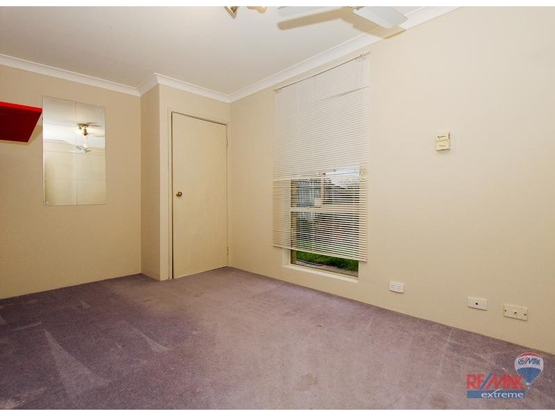 10 Cherry Hills Crescent, Connolly WA 6027