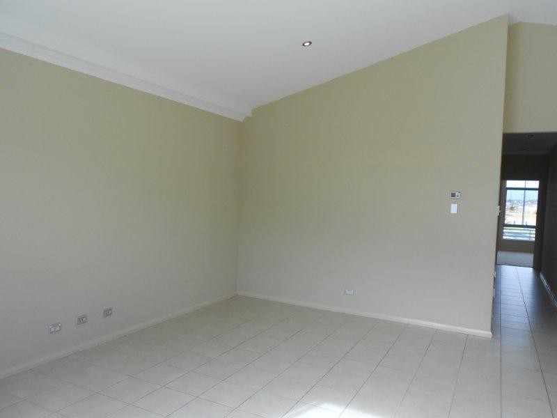 4 Navarre Way, Butler WA 6036