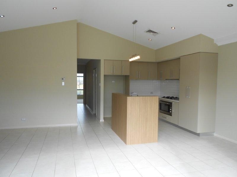 4 Navarre Way, Butler WA 6036