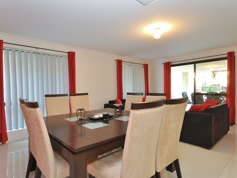 7 Havana Vista, Hocking WA 6065
