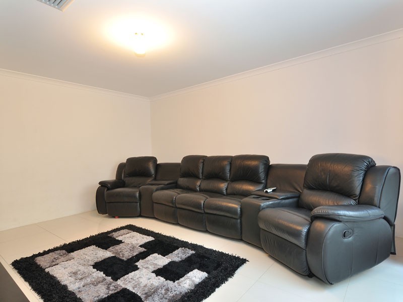 7 Havana Vista, Hocking WA 6065