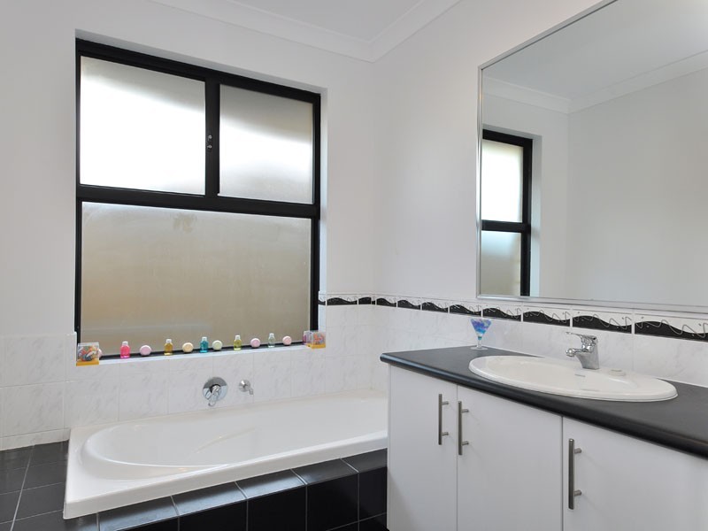 7 Havana Vista, Hocking WA 6065