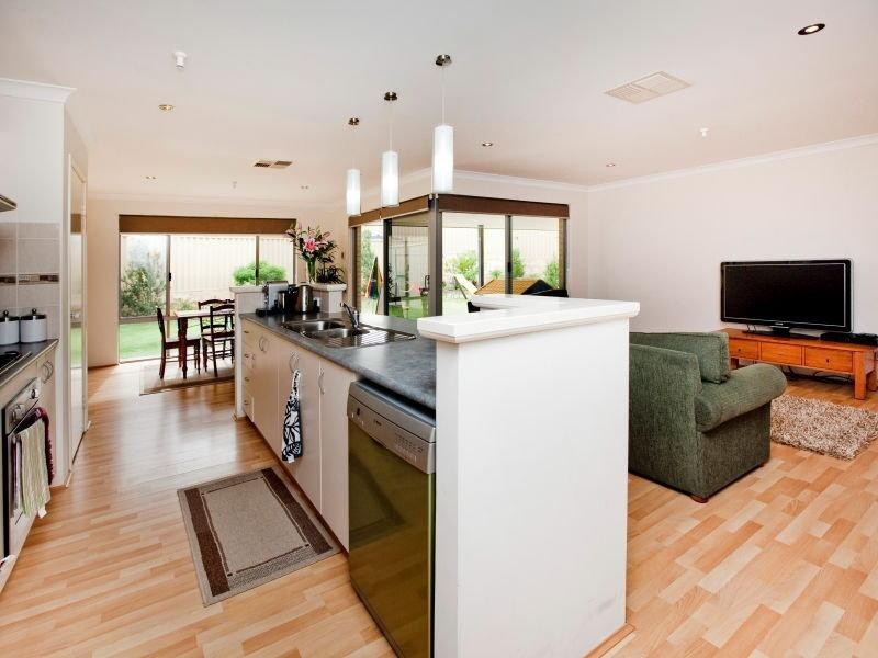 5 Beecroft Mews, Ridgewood WA 6030