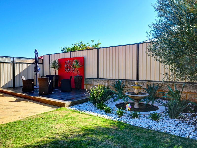 20 Edgar Crescent, Hocking WA 6065