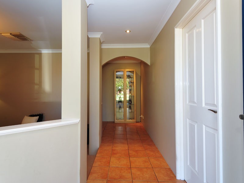 20 Edgar Crescent, Hocking WA 6065