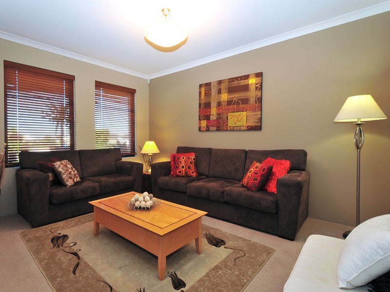20 Edgar Crescent, Hocking WA 6065