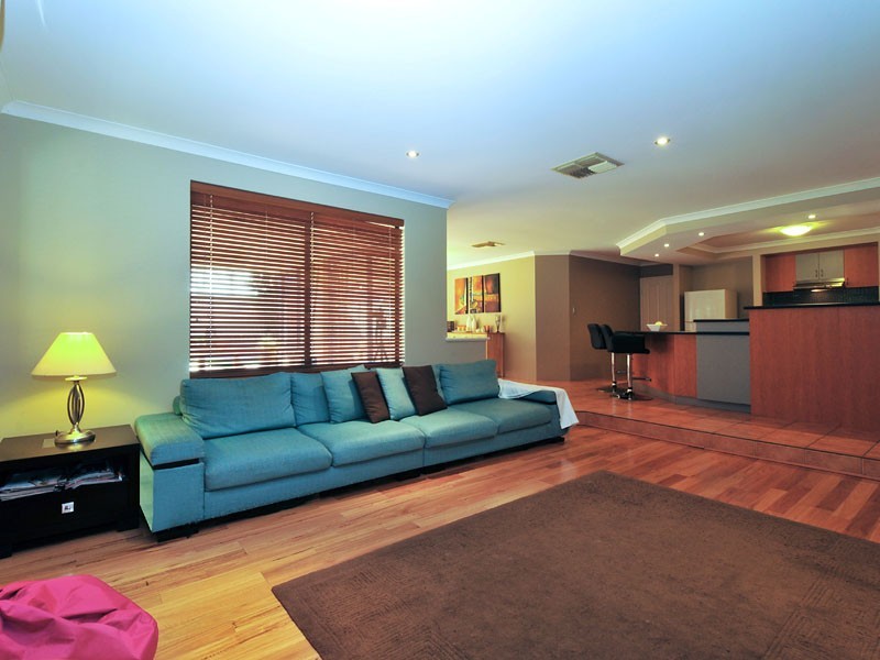 20 Edgar Crescent, Hocking WA 6065