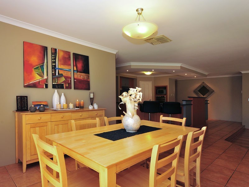 20 Edgar Crescent, Hocking WA 6065