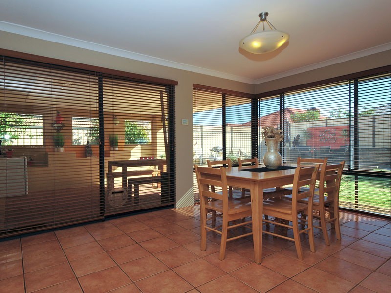 20 Edgar Crescent, Hocking WA 6065