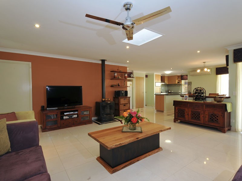 213 Edgewater Drive, Edgewater WA 6027