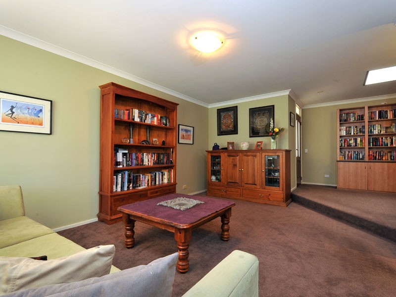 213 Edgewater Drive, Edgewater WA 6027