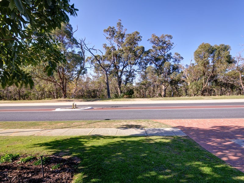 213 Edgewater Drive, Edgewater WA 6027