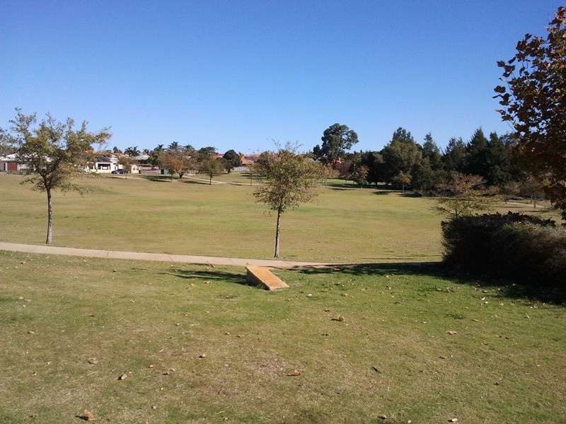 10 Indiana Way, Hocking WA 6065