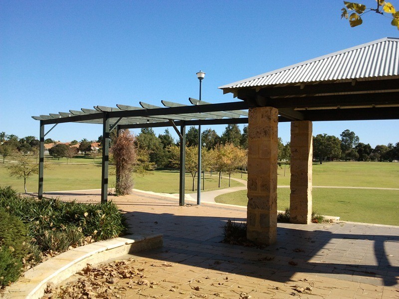 10 Indiana Way, Hocking WA 6065