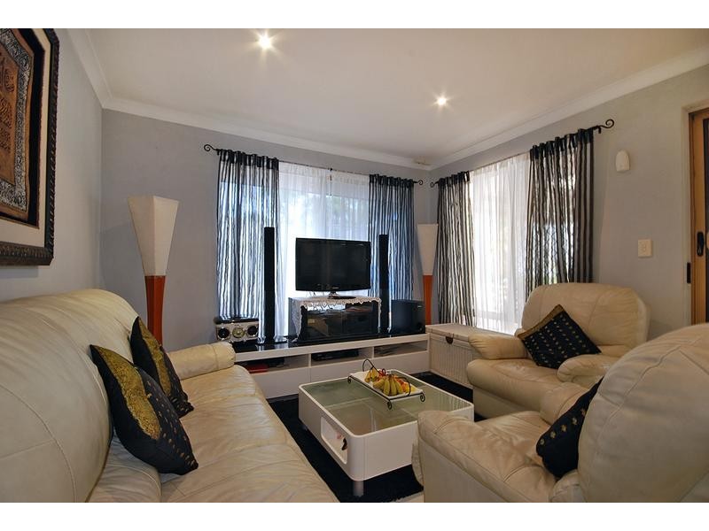 27 Joel Way, Wanneroo WA 6065