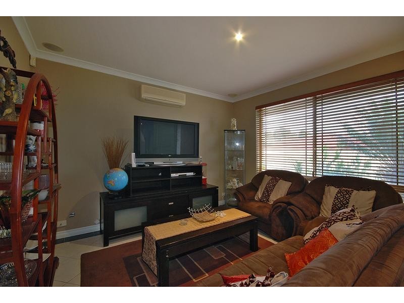 27 Joel Way, Wanneroo WA 6065