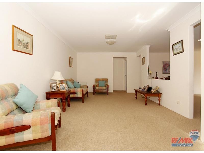 44 Innesvale Way, Carramar WA 6031