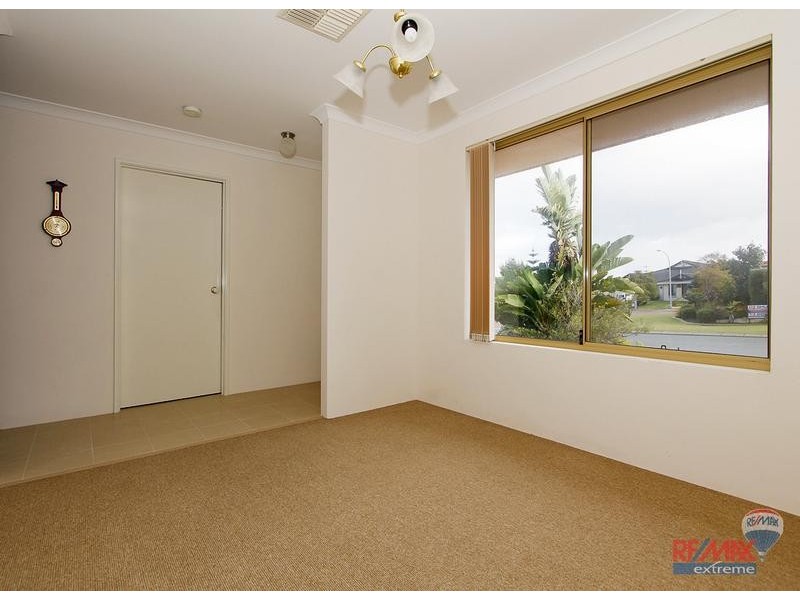 44 Innesvale Way, Carramar WA 6031