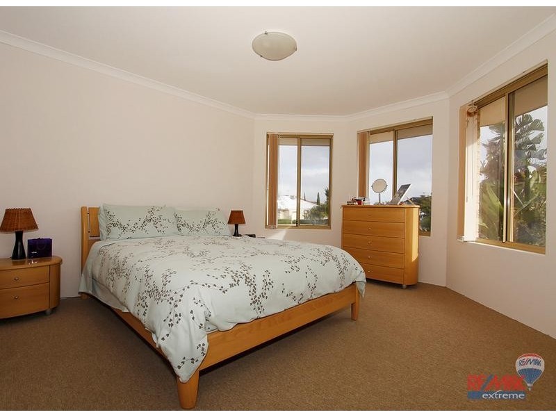 44 Innesvale Way, Carramar WA 6031