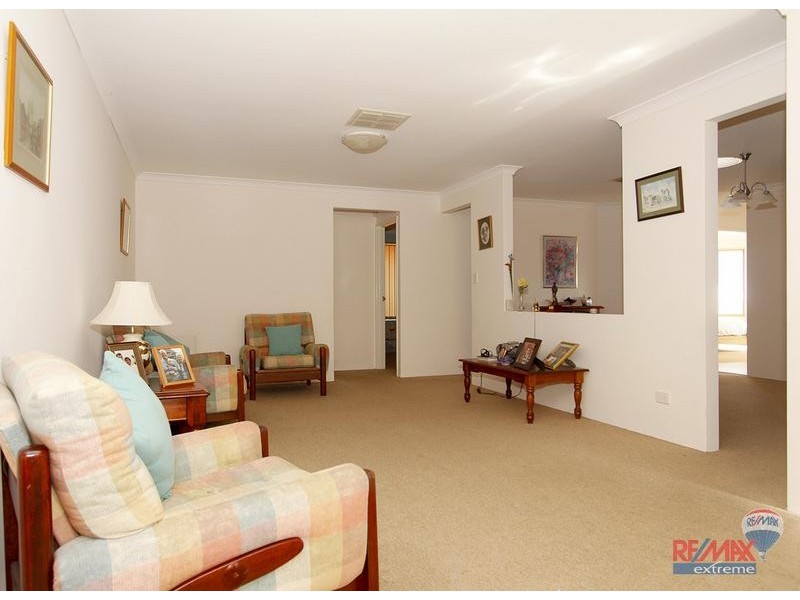 44 Innesvale Way, Carramar WA 6031