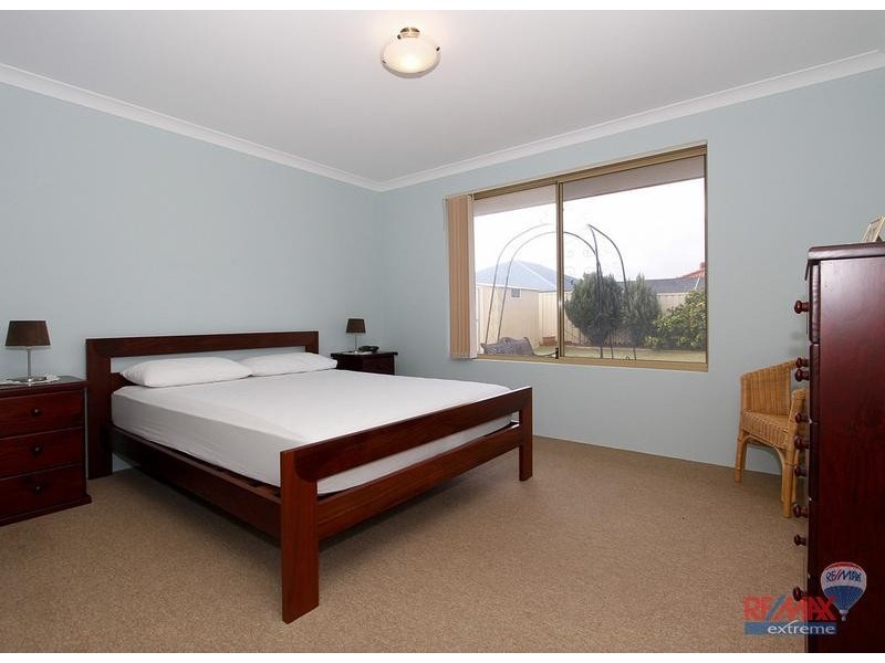 44 Innesvale Way, Carramar WA 6031