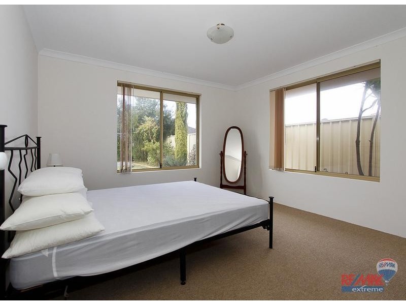 44 Innesvale Way, Carramar WA 6031