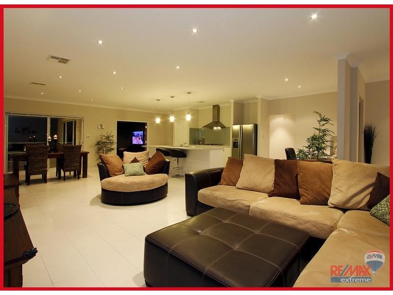 17 Rogart Bend, Butler WA 6036