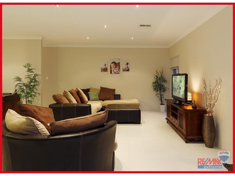 17 Rogart Bend, Butler WA 6036