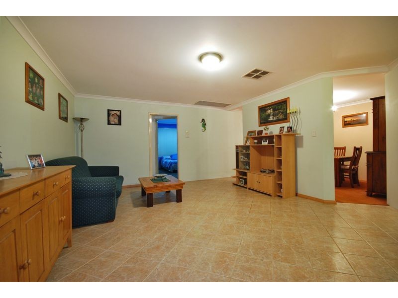 70 Dartmouth Circle, Quinns Rocks WA 6030