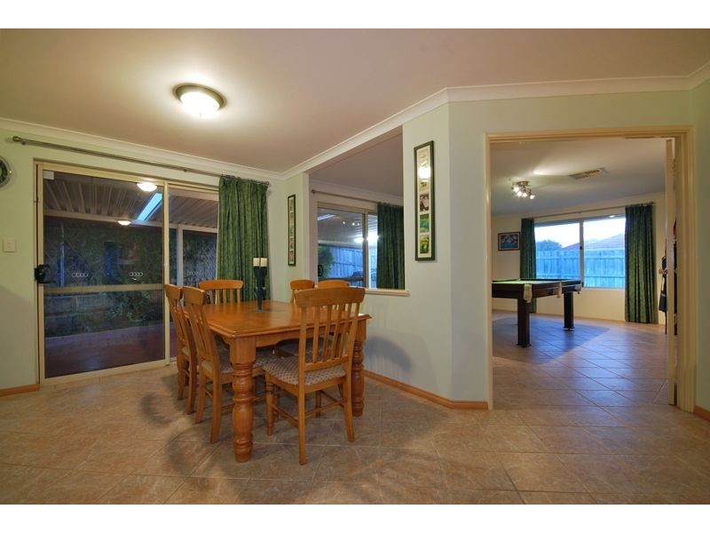 70 Dartmouth Circle, Quinns Rocks WA 6030