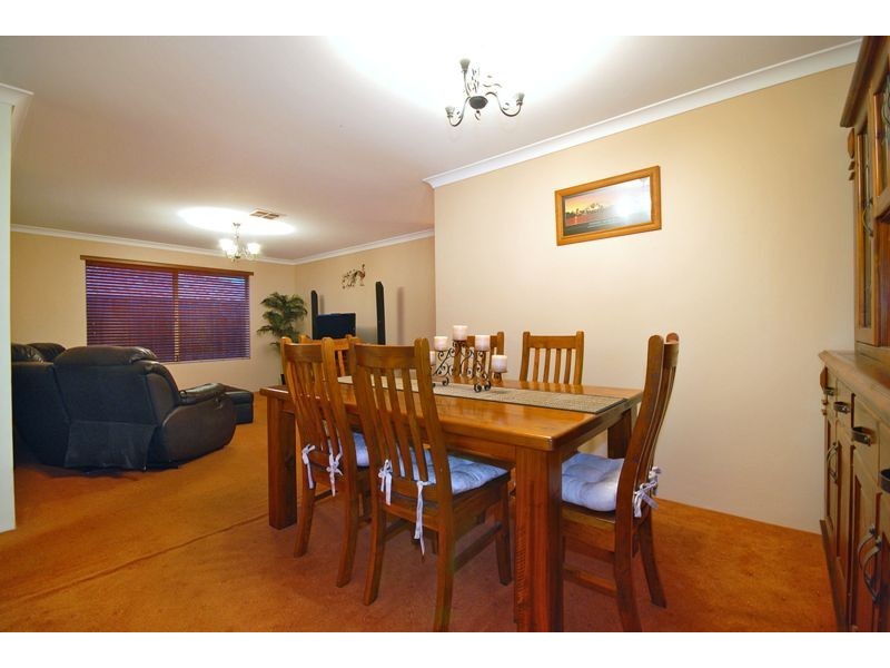 70 Dartmouth Circle, Quinns Rocks WA 6030