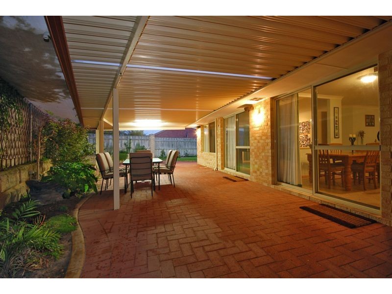 70 Dartmouth Circle, Quinns Rocks WA 6030
