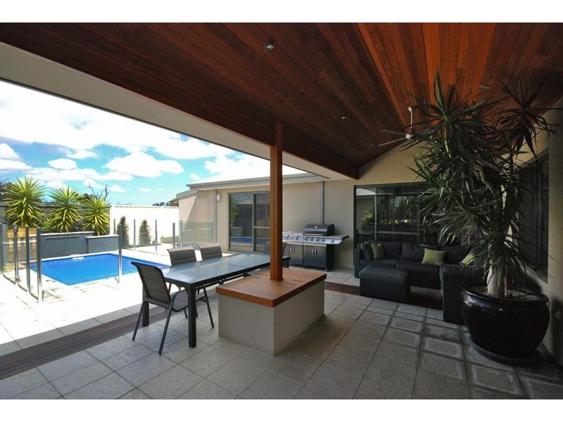 106 Waldberg Drive, Tapping WA 6065