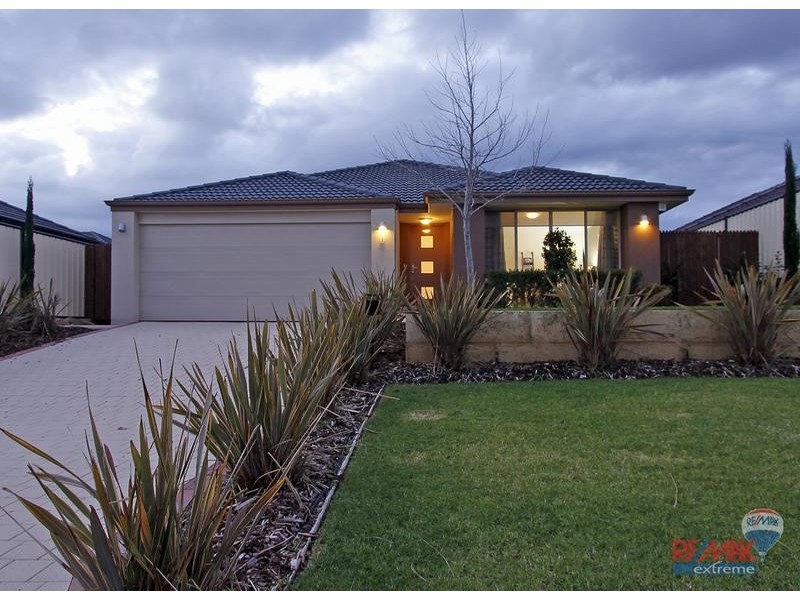 3 Salishan Street, Clarkson WA 6030