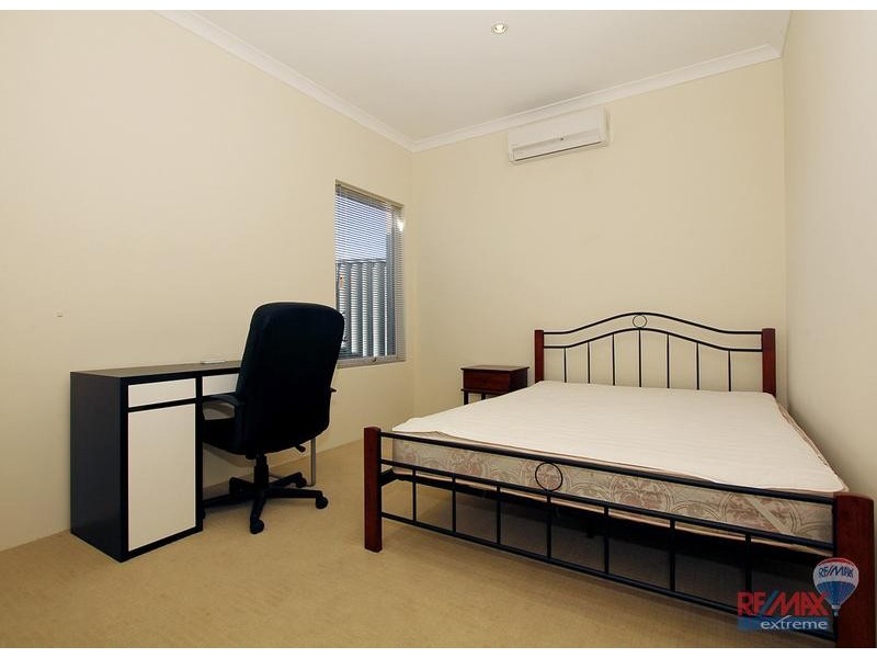 4 Opalite Way, Aveley WA 6069