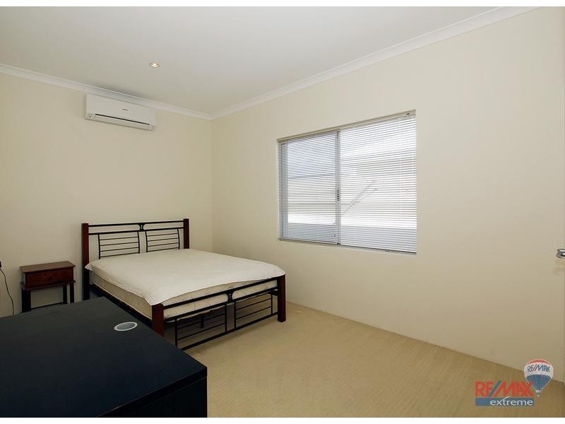 4 Opalite Way, Aveley WA 6069