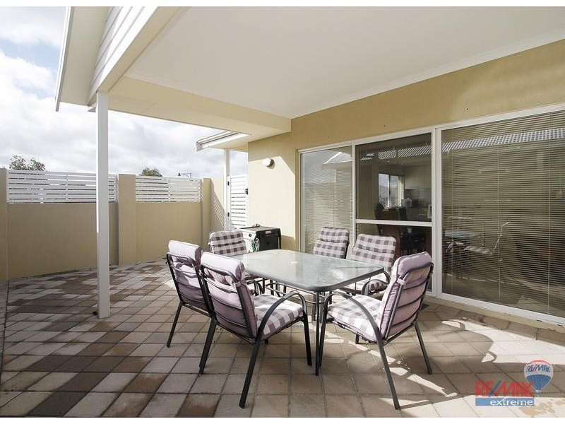 4 Opalite Way, Aveley WA 6069