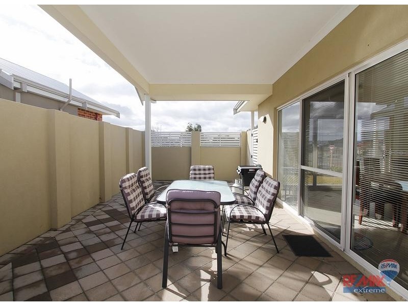 4 Opalite Way, Aveley WA 6069