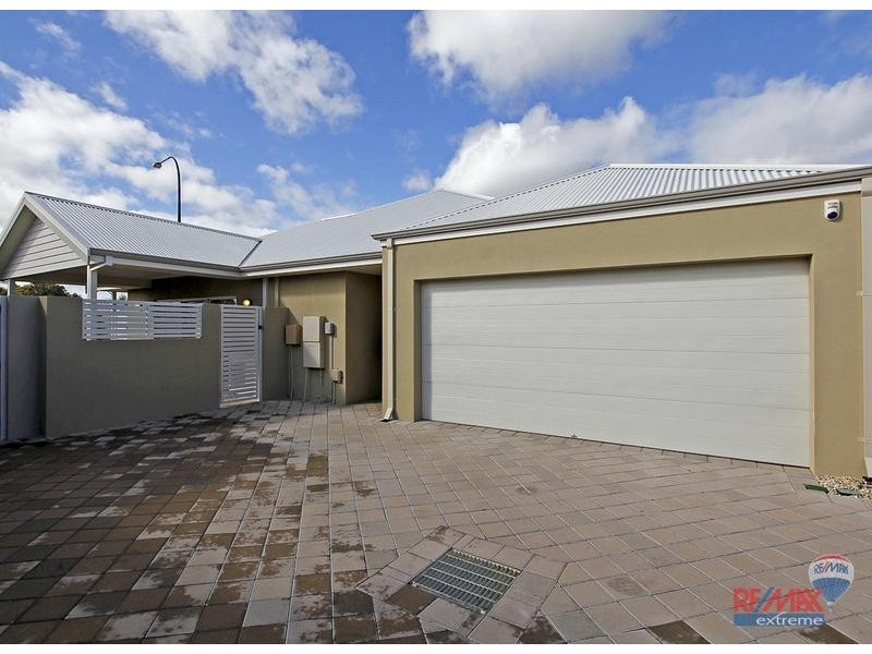 4 Opalite Way, Aveley WA 6069