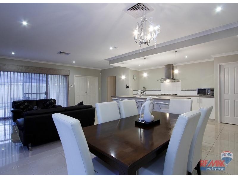 17 Huntly Avenue, Butler WA 6036