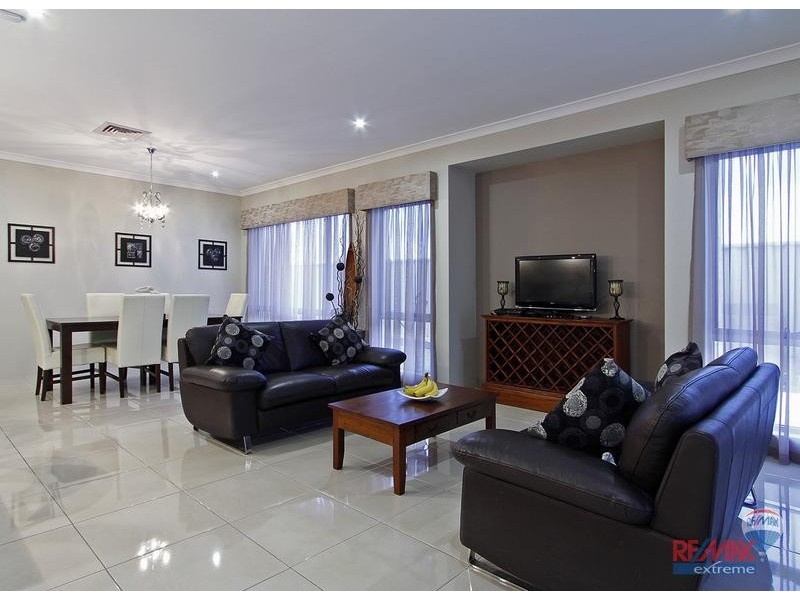 17 Huntly Avenue, Butler WA 6036