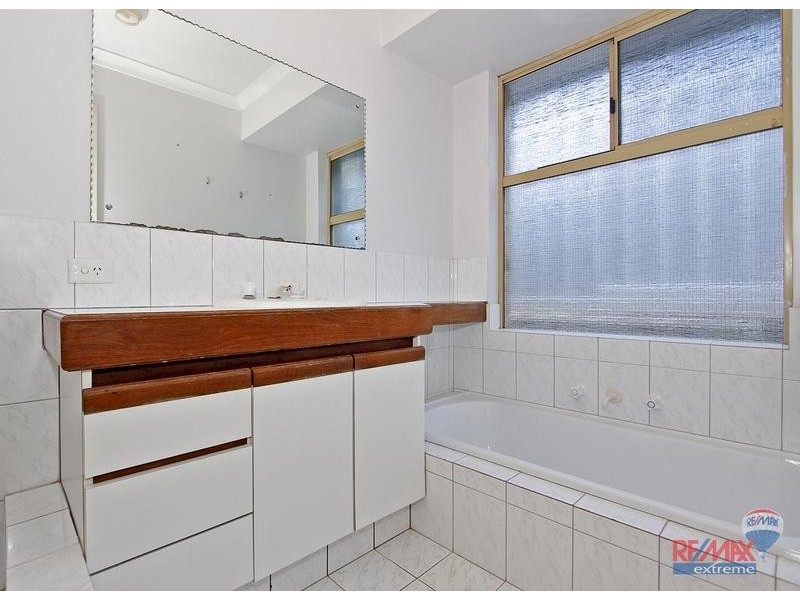 2 Jay Place, Quinns Rocks WA 6030