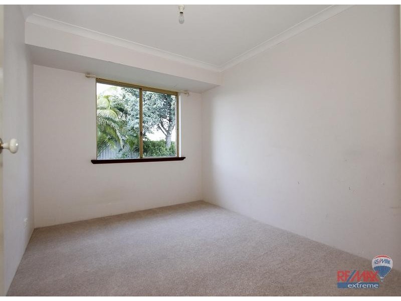 2 Jay Place, Quinns Rocks WA 6030