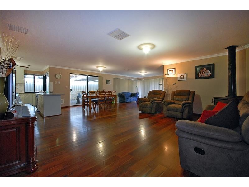 26 Van Gogh Road, Tapping WA 6065