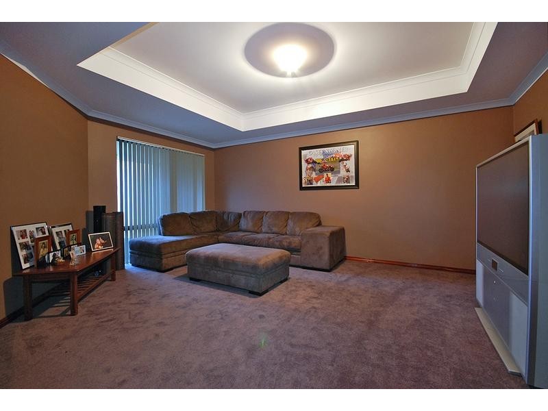 26 Van Gogh Road, Tapping WA 6065