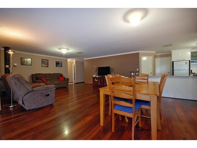 26 Van Gogh Road, Tapping WA 6065