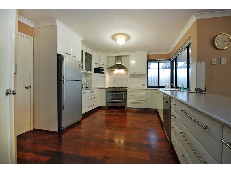 26 Van Gogh Road, Tapping WA 6065